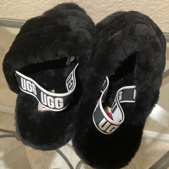 Ugg new oh yeah black slippers - Picture 2 of 3